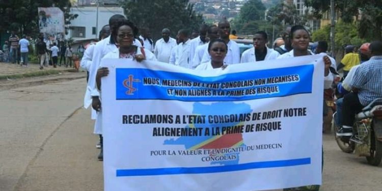 Bukavu : Des  médecins  réclament la prime de risque et la mécanisation