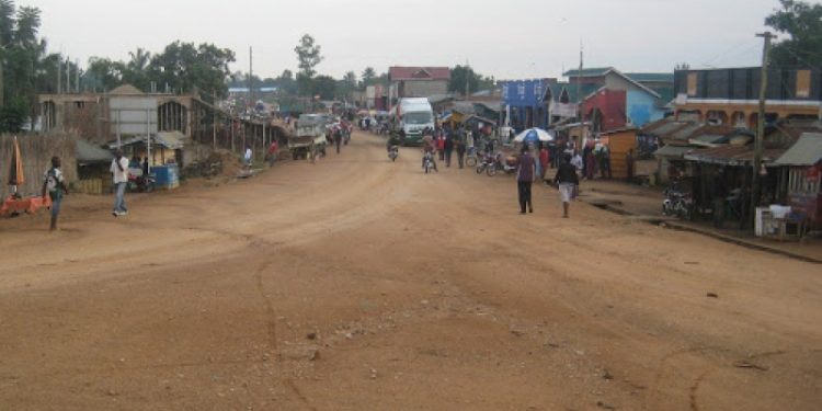 Ituri – Kandoi: La population chasse les éléments de la PCR suite à la tracasserie. Ituri – Kandoi: La population chasse les éléments de la PCR suite à la tracasserie.