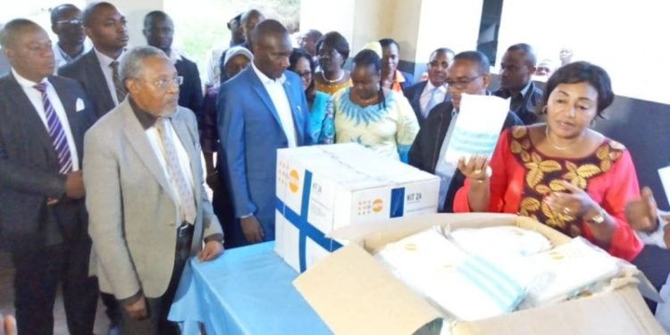 WALUNGU : Denise Nyakeru Tshisekedi au chevet des malades à l’hôpital général