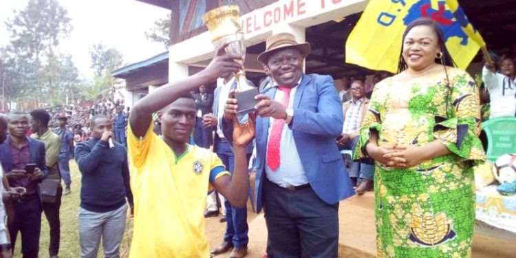 Sport: Kinga remporte le tournoi des jeunes organisé par Charles Kanege Ntahwakuderhwa à walungu.