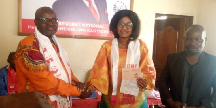 Bukavu : Me Godelive Nyitshoko Utshudi adhère à l’UNC et jure fidélité à Vital Kamerhe.
