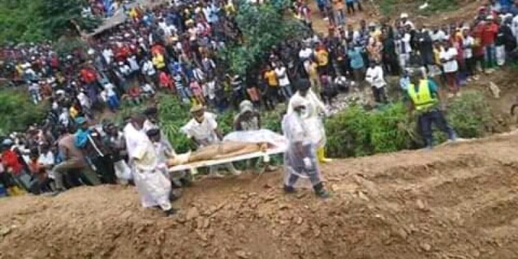 Mwenga : 18 corps décomposés retirés dimanche 13 septembre dans le puit de traction d’or de Kamituga.