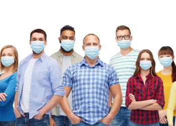 Covid-19 : des personnes complètement vaccinées doivent elles respecter les mesures barrières ?