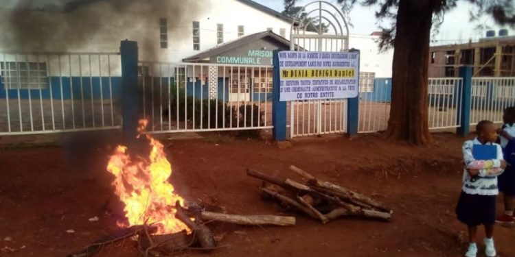 Sud-Kivu : Certains agents de la commune dIbanda sopposent à la réhabilitation du bourgmestre suspendu Evariste Manegabe Sud-Kivu : Certains agents de la commune dIbanda sopposent à la réhabilitation du bourgmestre suspendu Evariste Manegabe