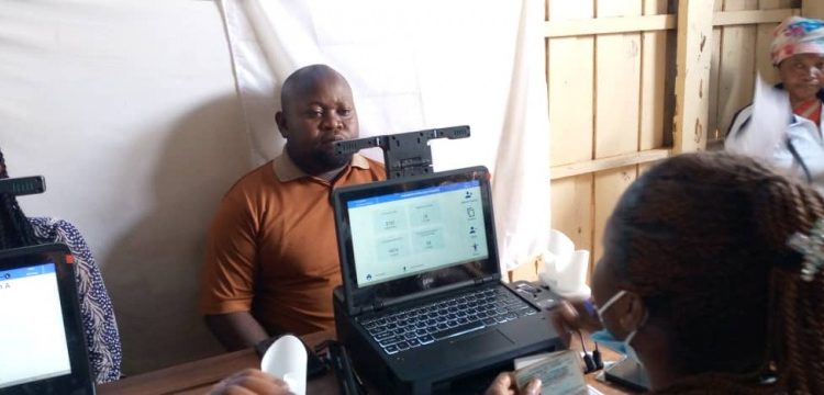 Sud-Kivu : Après son enrôlement, le président de la COOJEL, Clément Mutewa invite la CENI à considérer les problèmes de Kamituga et Shabunda.