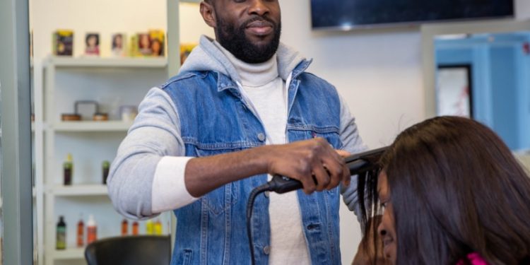 Hair by DG : Votre destination coiffure pour tous les types de cheveux à Winnipeg