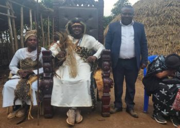 Kabare : Le notable John CEBWERU a reçu la bénédiction de Majesté Alexandre KABARE RUGEMANIZI III, N’NABUSHI XXX.