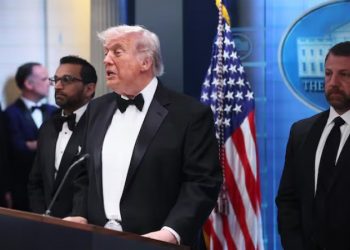 Fusillade déjouée à Washington : Donald Trump dénonce un « assassin en puissance » au gala des correspondants