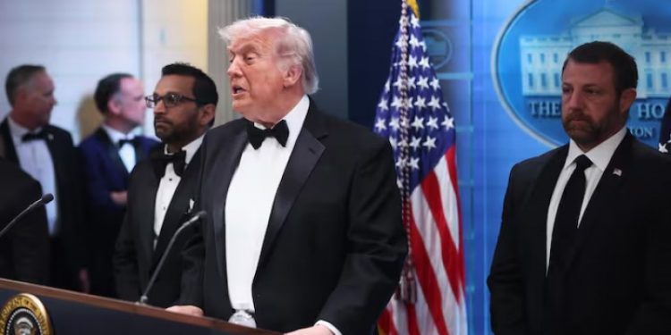 Fusillade déjouée à Washington : Donald Trump dénonce un « assassin en puissance » au gala des correspondants Fusillade déjouée à Washington : Donald Trump dénonce un « assassin en puissance » au gala des correspondants