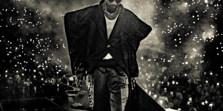 Fally Ipupa bientôt décoré par Tshisekedi, fans de Ferré Gola en colère : la musique vire à la crise politique Fally Ipupa bientôt décoré par Tshisekedi, fans de Ferré Gola en colère : la musique vire à la crise politique