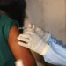 RDC : face à l’explosion d’Ebola, l’OMS débloque 70 000 doses du vaccin Ervebo pour évaluer son efficacité contre la souche Bundibugyo