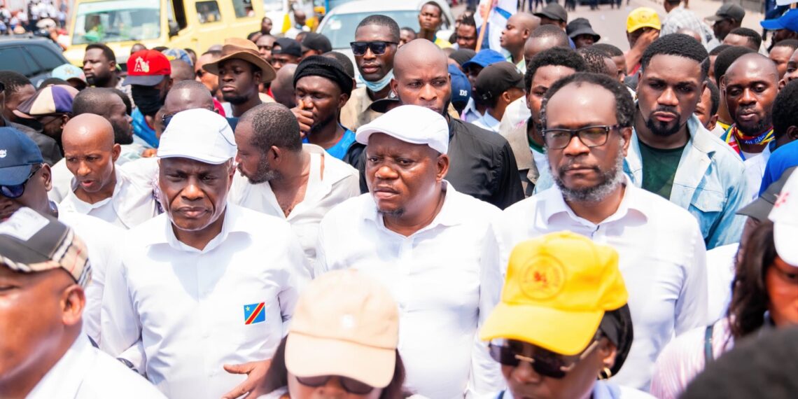 RDC : Martin Fayulu accuse l’hôtel de ville de Kinshasa d’avoir provoqué les violences lors de la marche de l’opposition