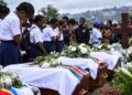 Sud-Kivu : 27 élèves morts dans l’incendie de Bukavu inhumés au cimetière Ruzizi Sud-Kivu : 27 élèves morts dans l’incendie de Bukavu inhumés au cimetière Ruzizi