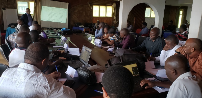 Sud-Kivu : 45 membres de 9 zones de santé formés sur la surveillance à base communautaire de la MVE, suivi des contacts, PCI et PEC.