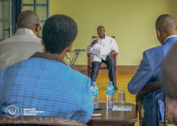RDC-Ouganda : Floribert Anzuluni reçu par Yoweri Museveni à Entebbe pour parler du processus de paix